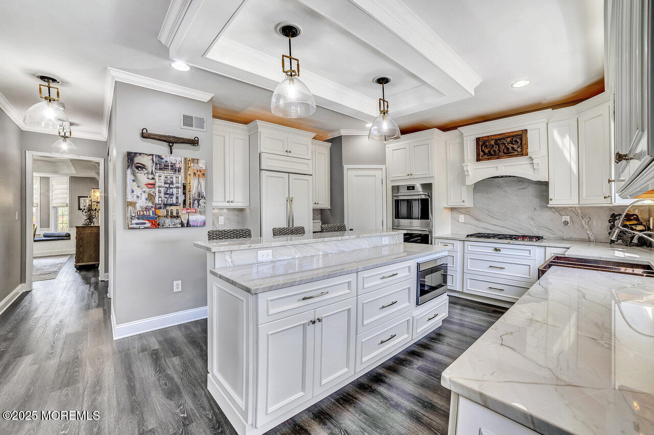 11 Victoria Court Cream Ridge, NJ 08514 - Photo 13 of 67 011_05a2157_409