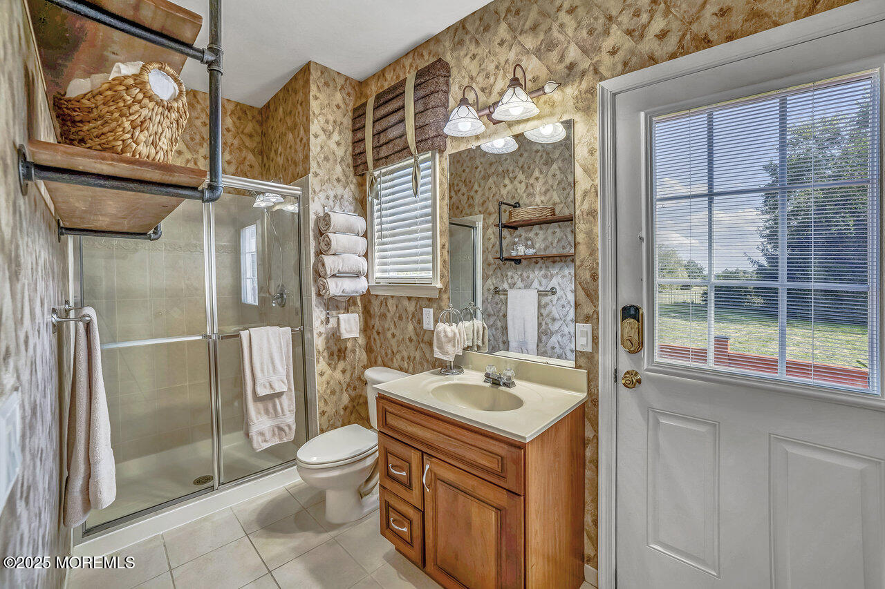 11 Victoria Court Cream Ridge, NJ 08514 - Photo 21 of 67 045_05a2267_945