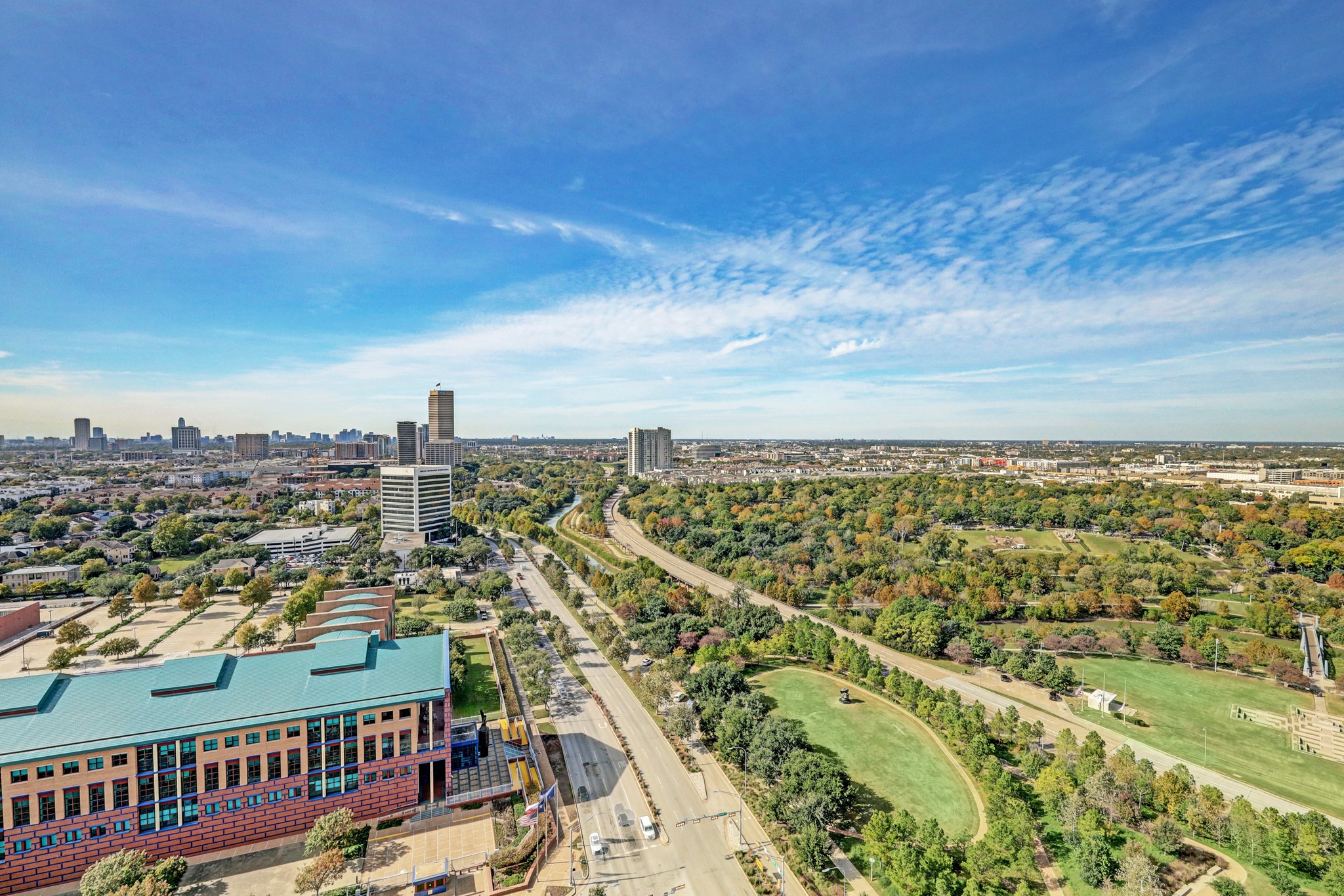 1711 Allen Parkway, Unit 2001 Houston, TX 77019 - Photo 26 of 33 Allen Parkway and Buffalo Bayou.