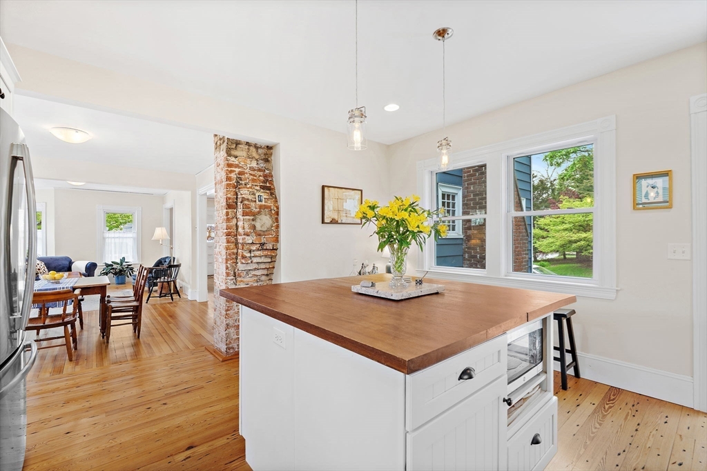 18 O'Neil Street Hudson, MA 01749 - Photo 13 of 40