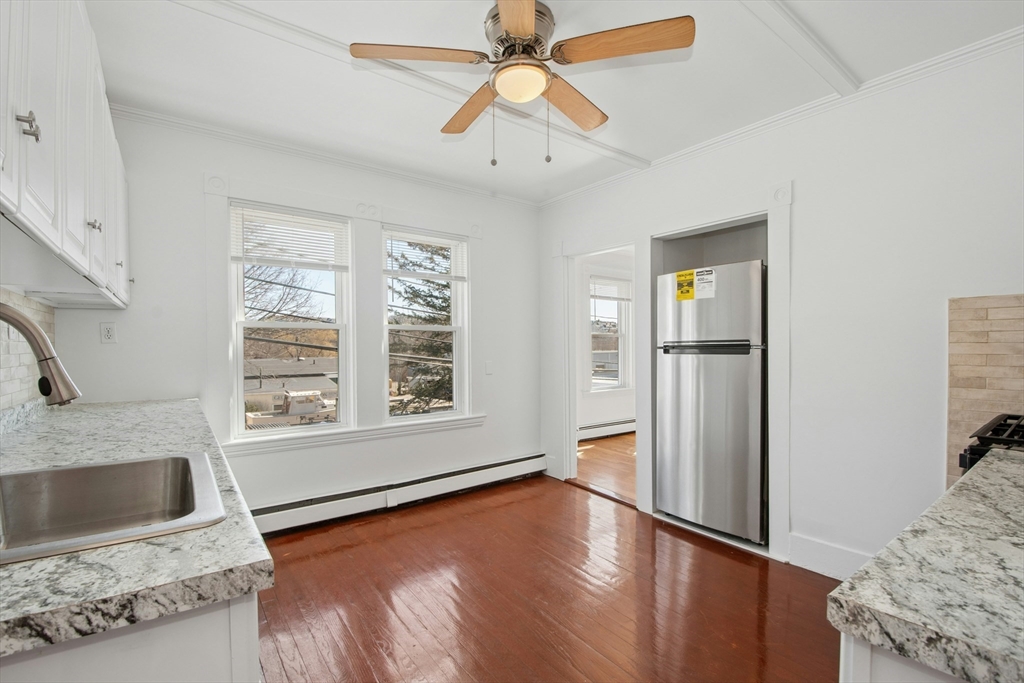 78 Grove Street, Unit 2 Gloucester, MA 01930 - Photo 9 of 23