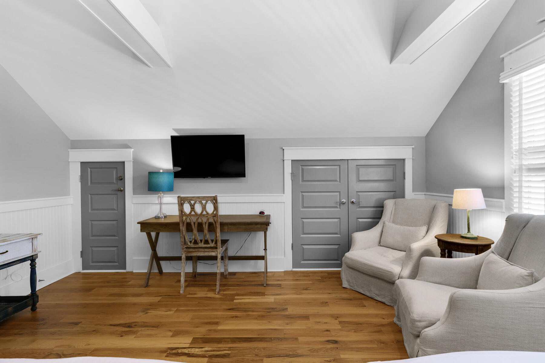 87 Salt Box Lane West Inlet Beach, FL 32461 - Photo 43 of 122 a living room with furniture and a flat screen tv