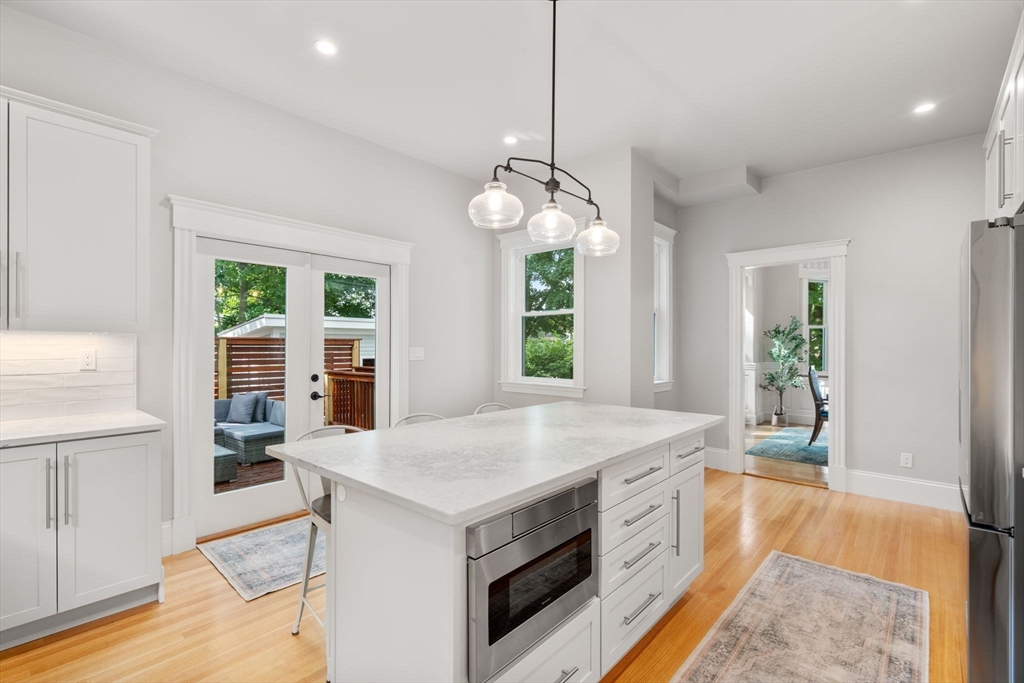 41 Brown Avenue Boston, MA 02131 - Photo 2 of 37
