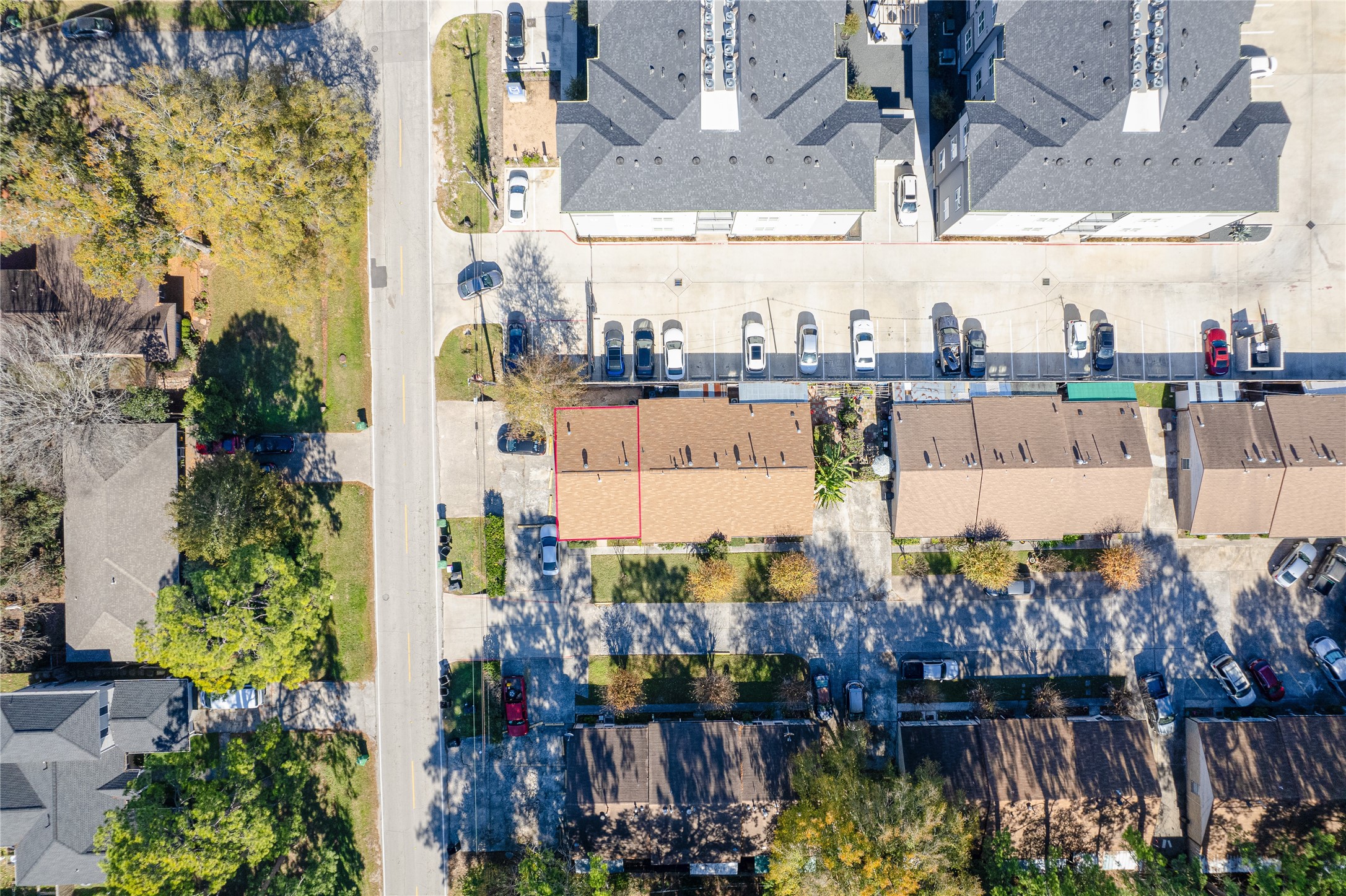 1716 Crestdale Drive, Unit 10 Houston, TX 77080 - Photo 4 of 21