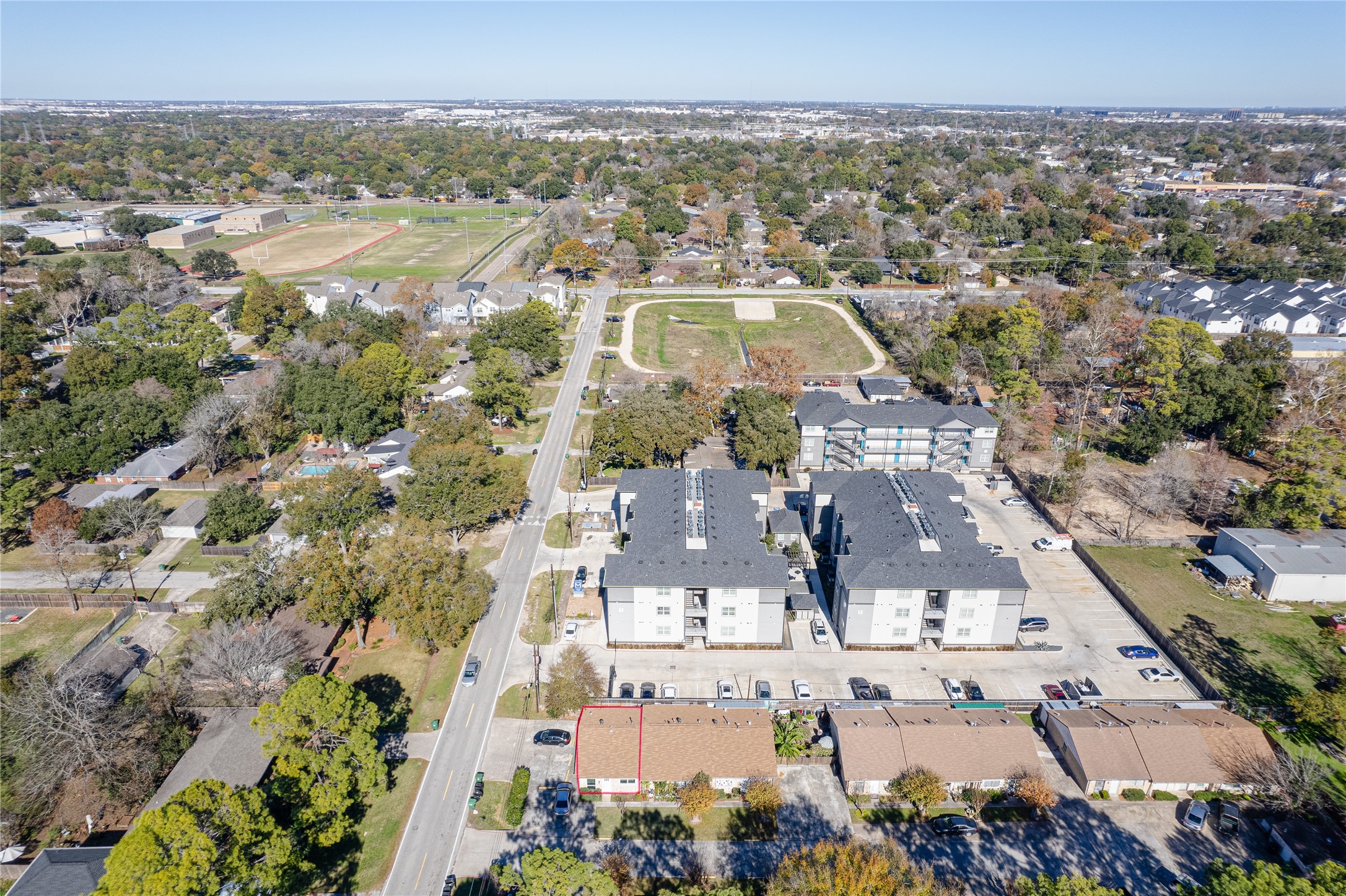 1716 Crestdale Drive, Unit 10 Houston, TX 77080 - Photo 5 of 21 an aerial view of multiple house