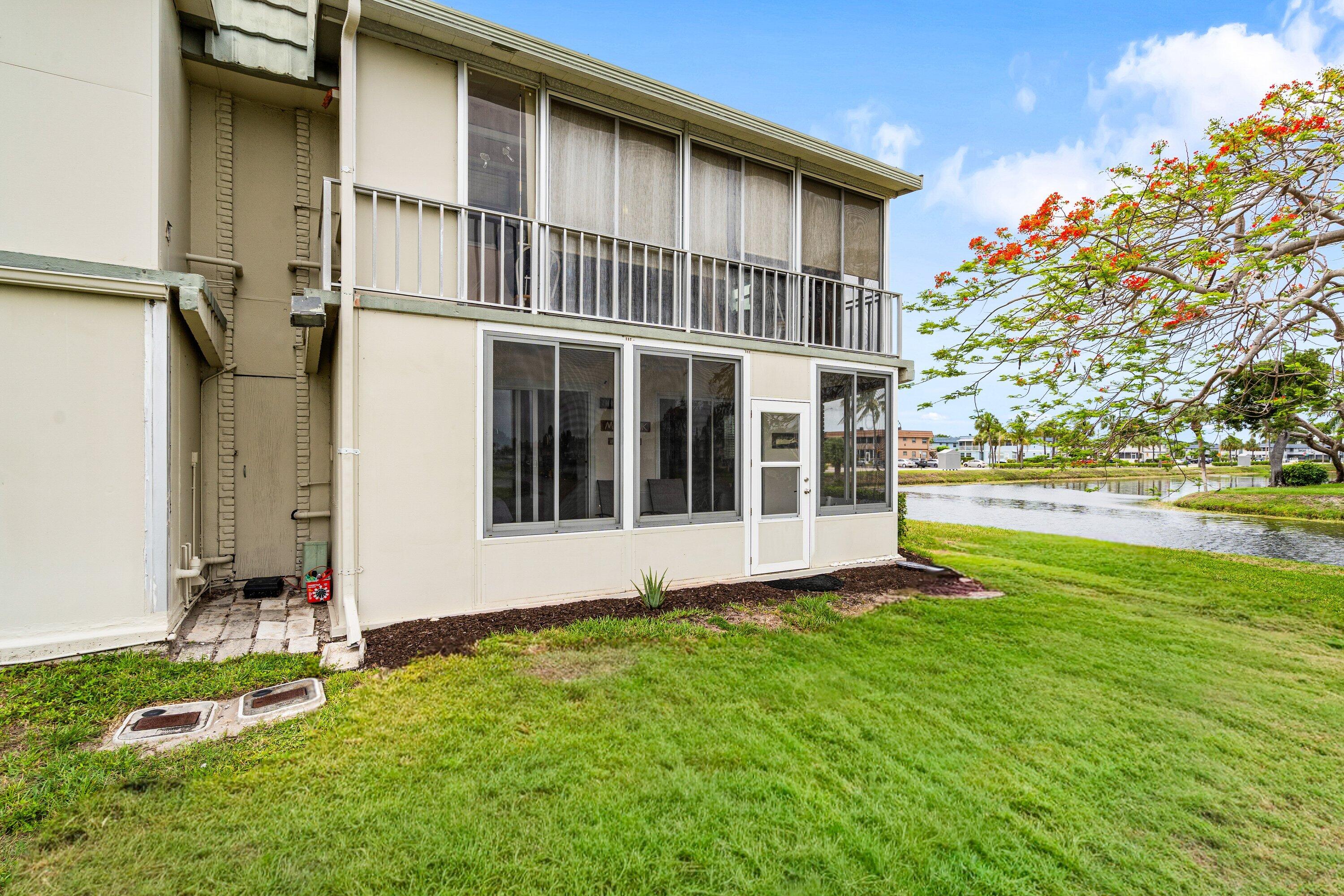 360 Monaco Court, Unit 360 Delray Beach, FL 33446 - Photo 25 of 26 Rear