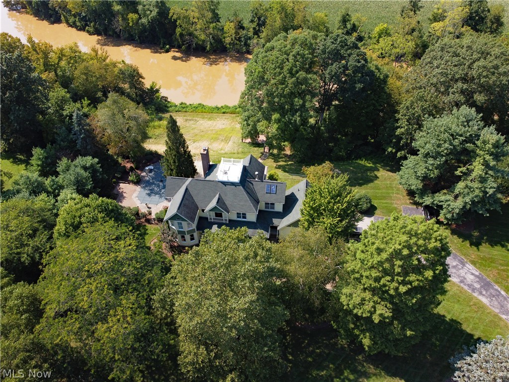 10709 River Road Huron, OH 44839 - Photo 3 of 35