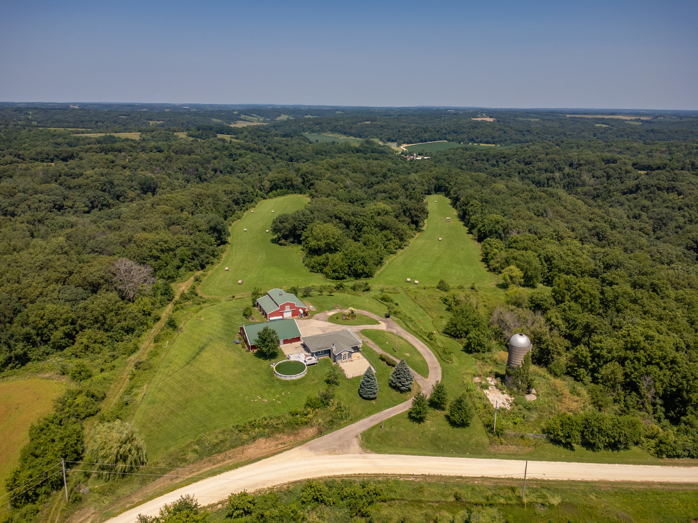 9109 Messmer Road Savanna, IL 61074 - Photo 31 of 31 a view of a lake with a mountain