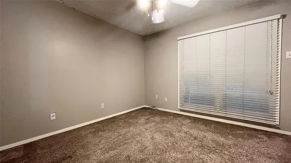 $1,899 | 5925 East University Boulevard, Unit 132, Dallas, TX 75206