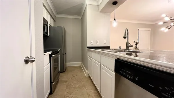 $1,899 | 5925 East University Boulevard, Unit 132, Dallas, TX 75206
