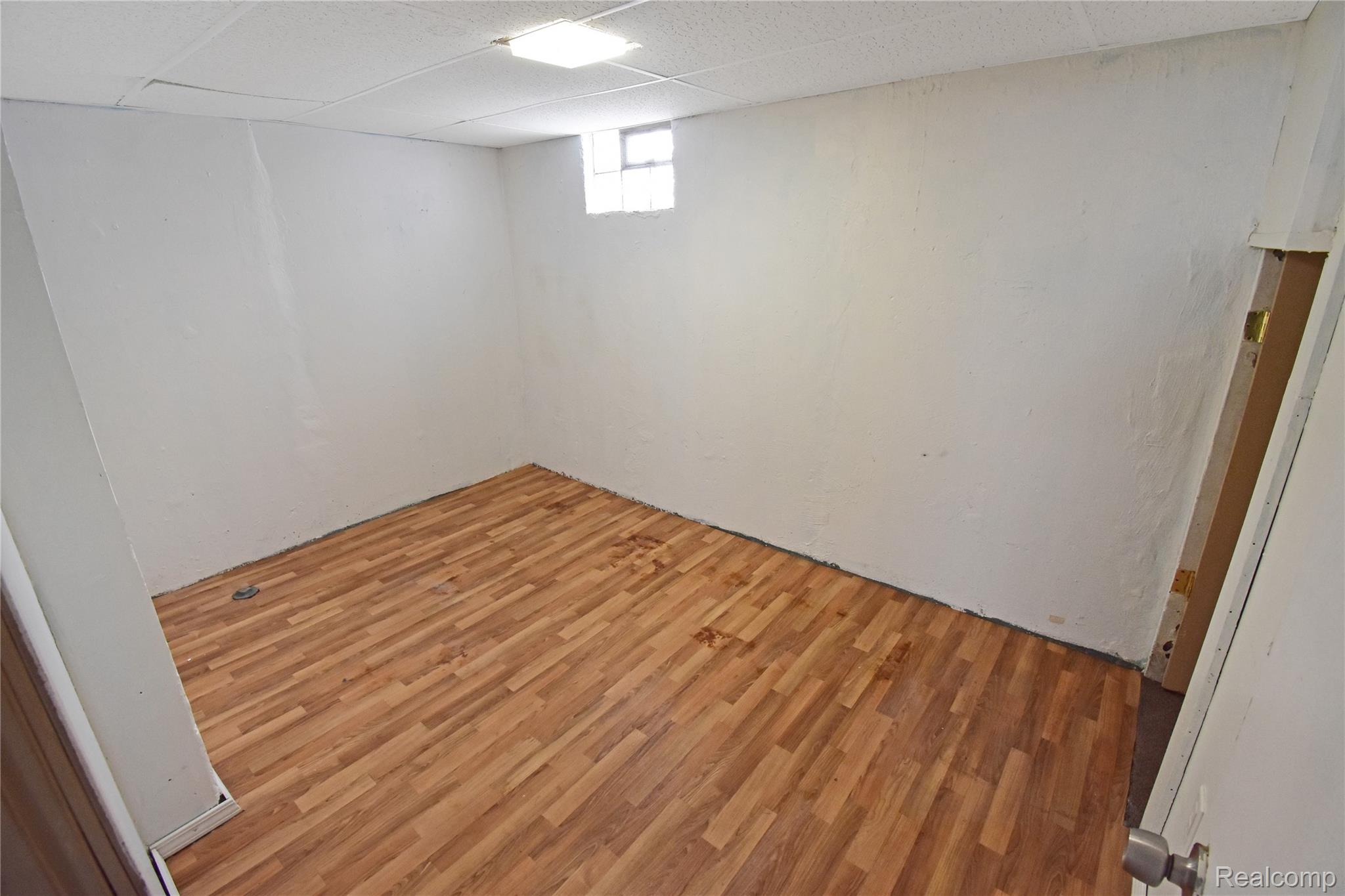 8305 Stephens Road Center Line, MI 48015 - Photo 19 of 23 18.jpg