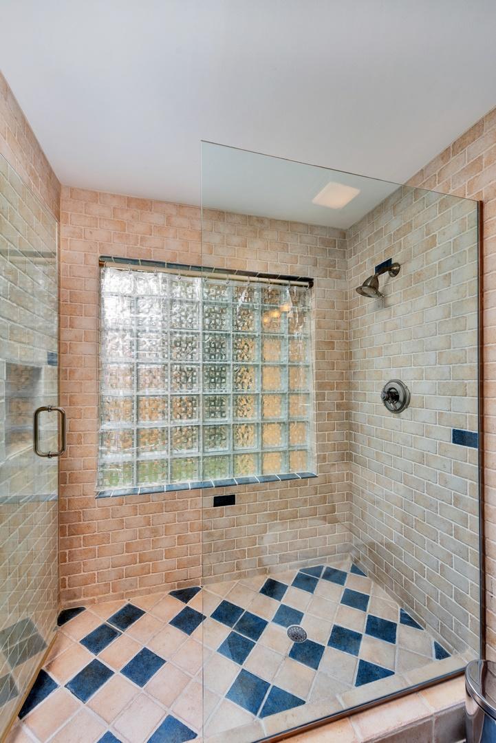 21145 Ormond Court Boca Raton, FL 33433 - Photo 34 of 80 Bathroom 2