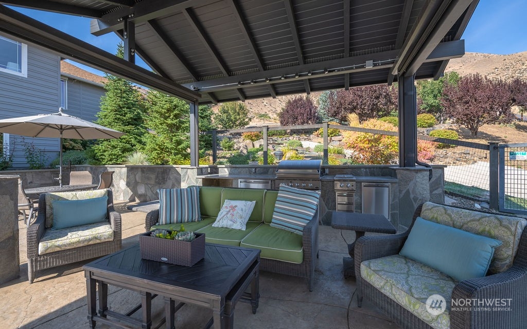 1665 Pitcher Canyon Road Wenatchee, WA 98801 - Photo 32 of 39 a outdoor living space with furniture and garden view
