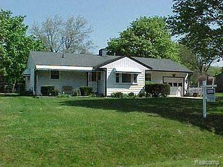 2263 Highfield Road Waterford, MI 48329 - Photo 1 of 1 Primary Photo