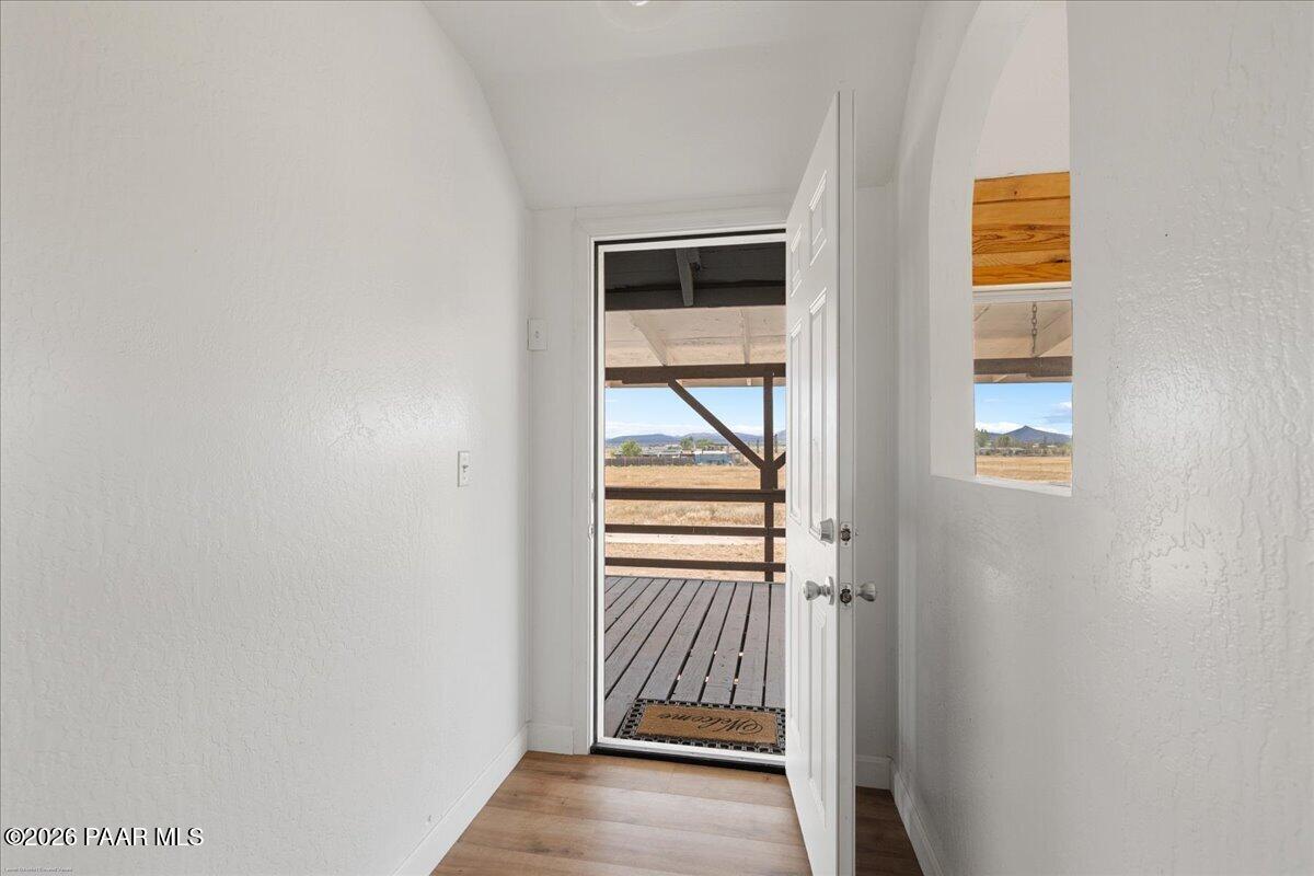 3125 Big Chino Road Paulden, AZ 86334 - Photo 12 of 86 04-Foyer