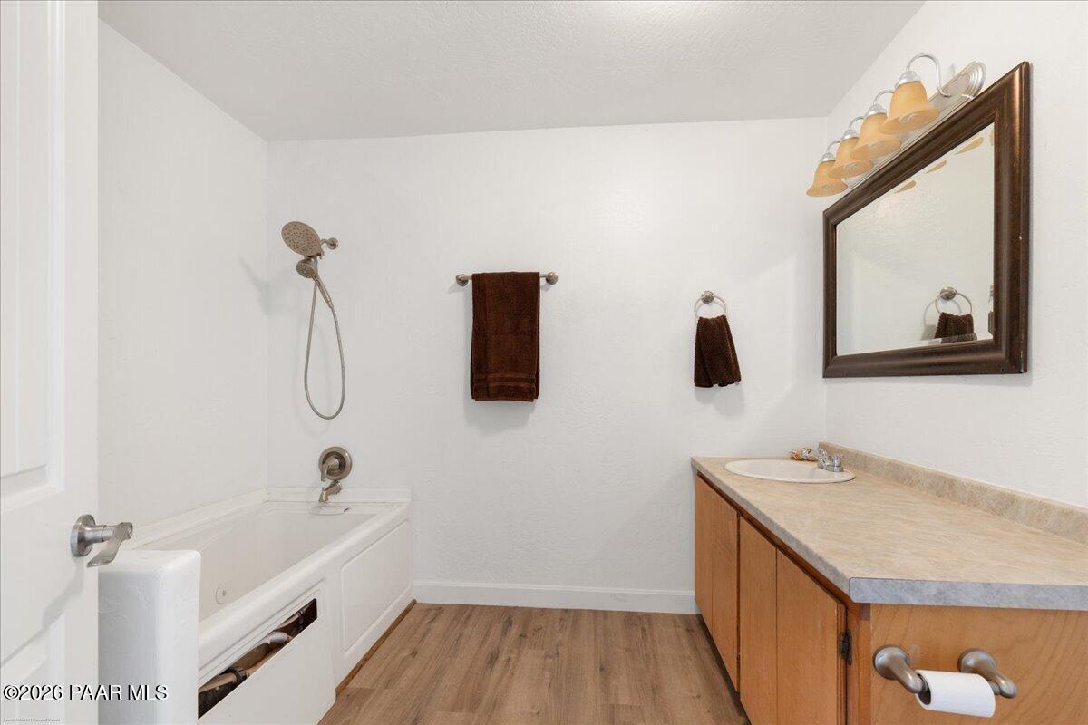 3125 Big Chino Road Paulden, AZ 86334 - Photo 24 of 86 15-Primary Suite