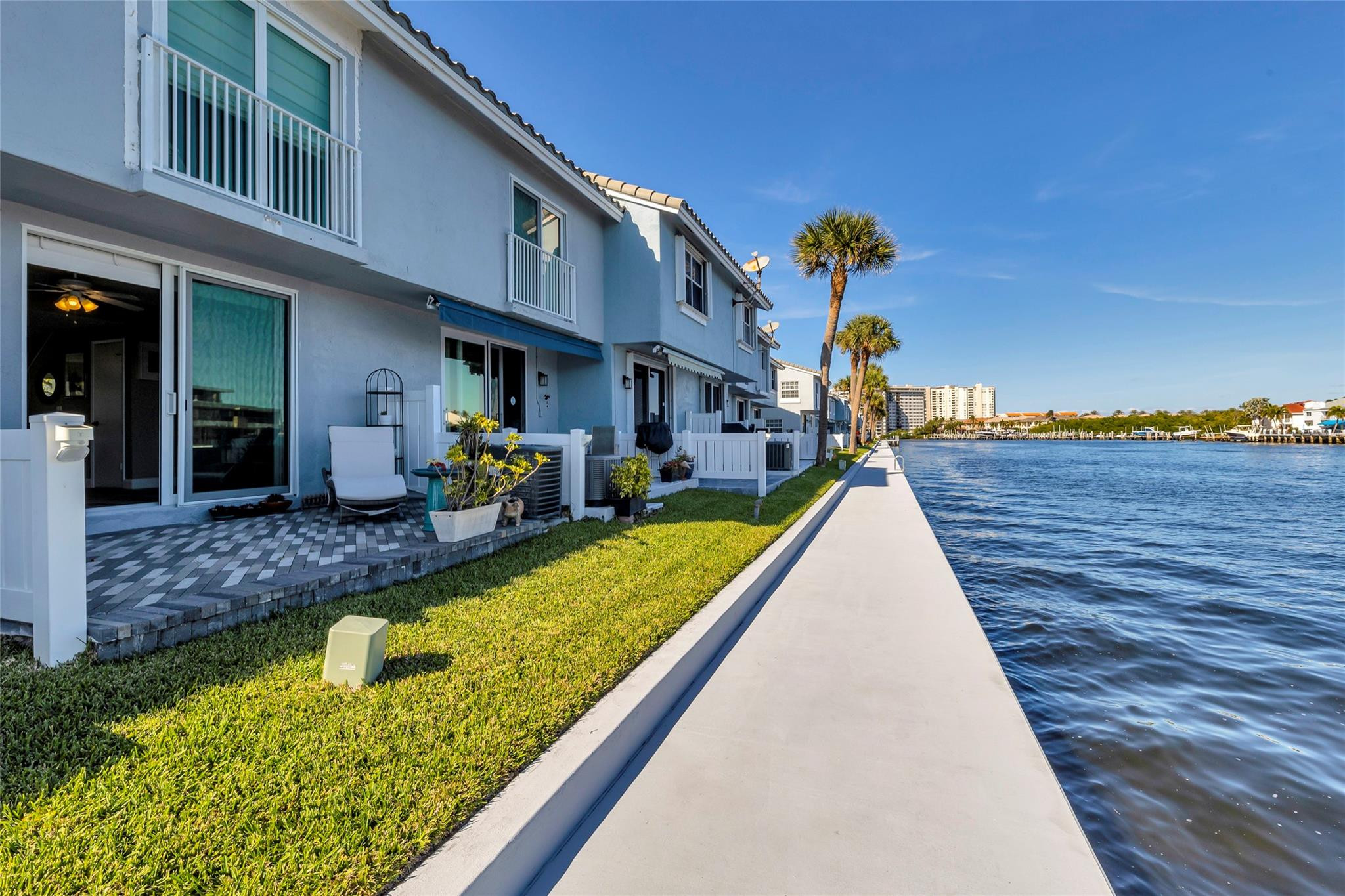 936 Jeffery Street Boca Raton, FL 33487 - Photo 12 of 60 Photo 12