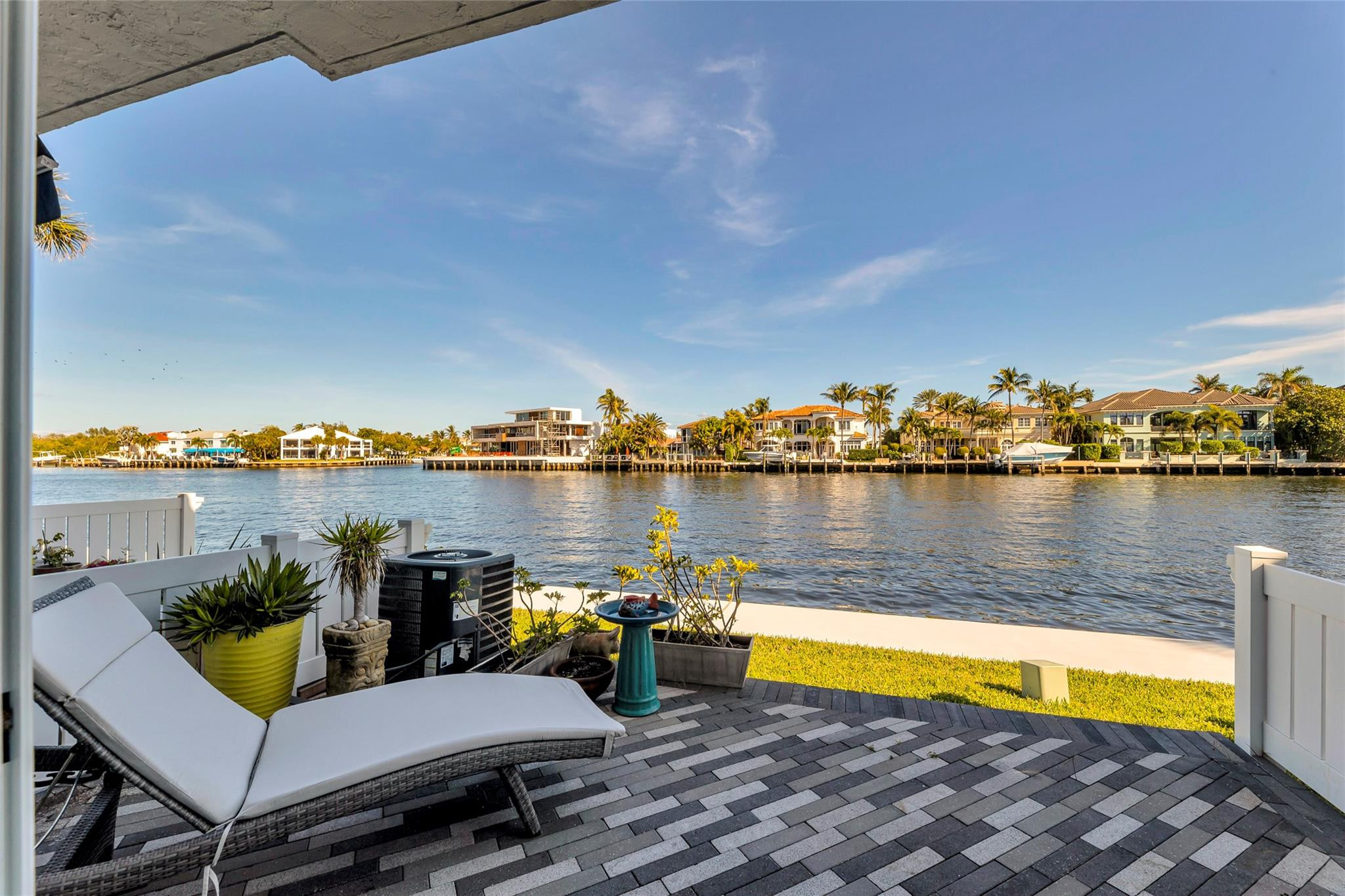 936 Jeffery Street Boca Raton, FL 33487 - Photo 2 of 60 Photo 2