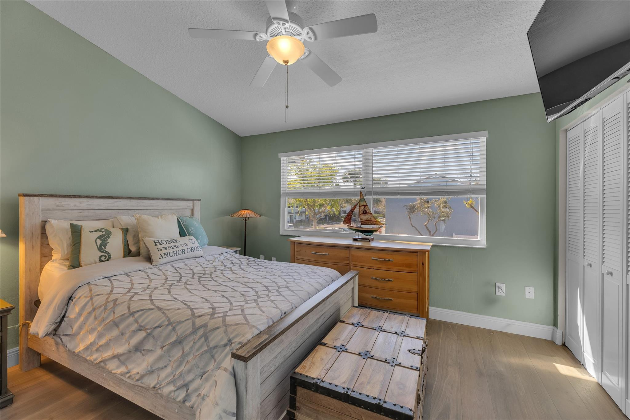 936 Jeffery Street Boca Raton, FL 33487 - Photo 8 of 60 Photo 8