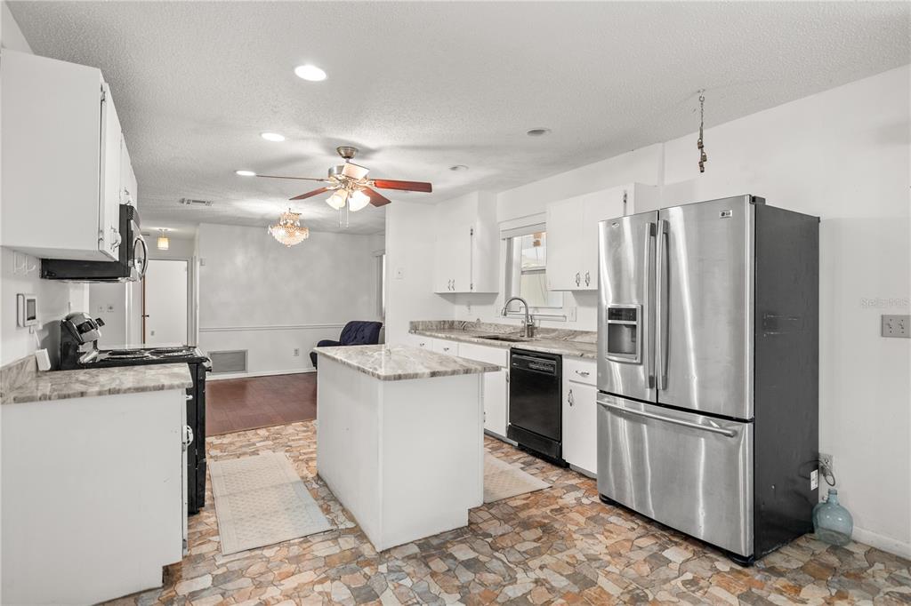 10035 Southwest 91st Terrace Ocala, FL 34481 - Photo 13 of 52