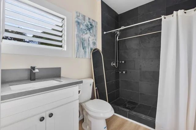 $850,000 | 95-4968 Mamalahoa Highway, Naalehu, HI 96772