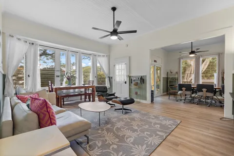 $850,000 | 95-4968 Mamalahoa Highway, Naalehu, HI 96772