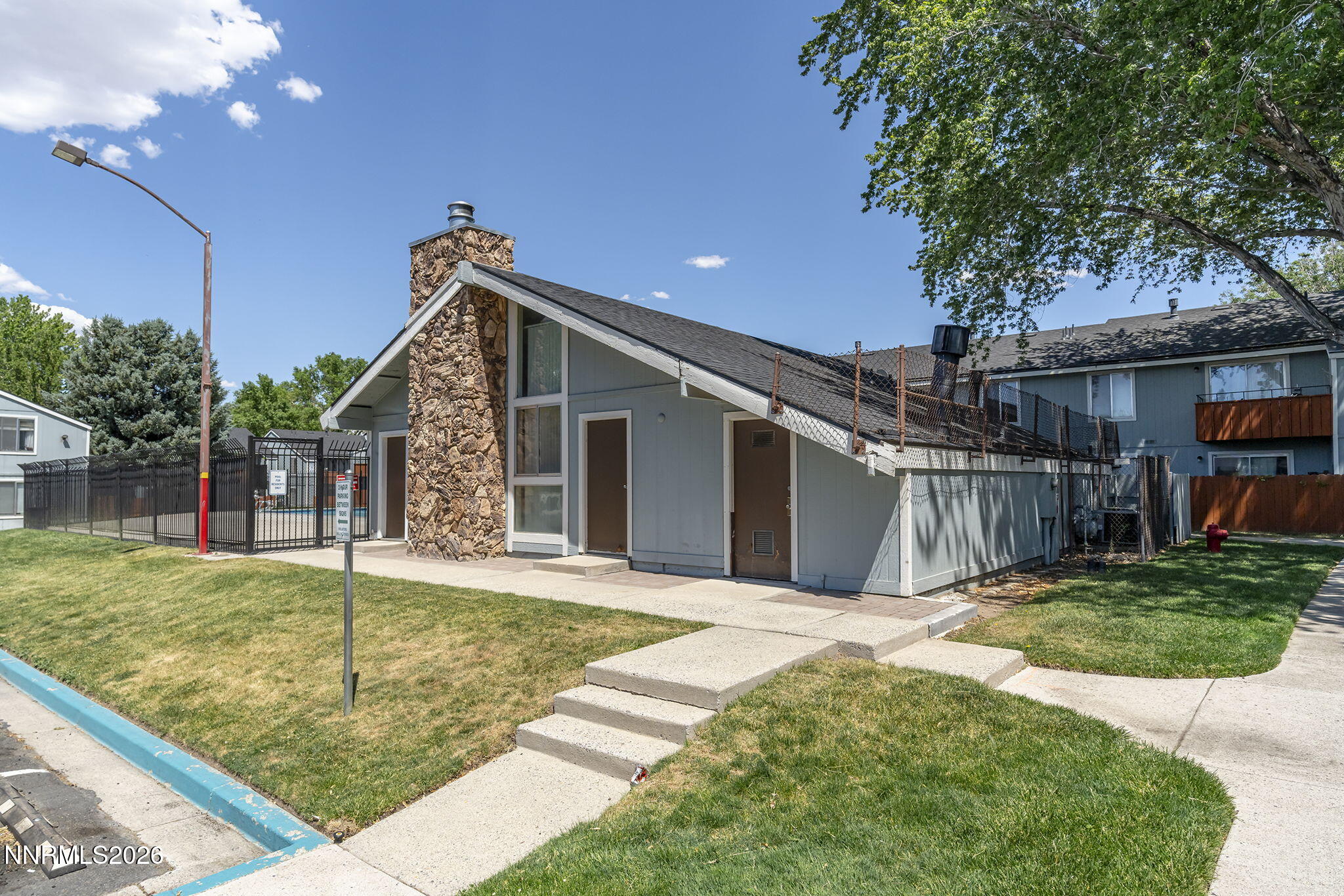 4608 Neil Road, Unit 268 Reno, NV 89502 - Photo 31 of 36 24-web-or-mls-22-print-_DSC5763