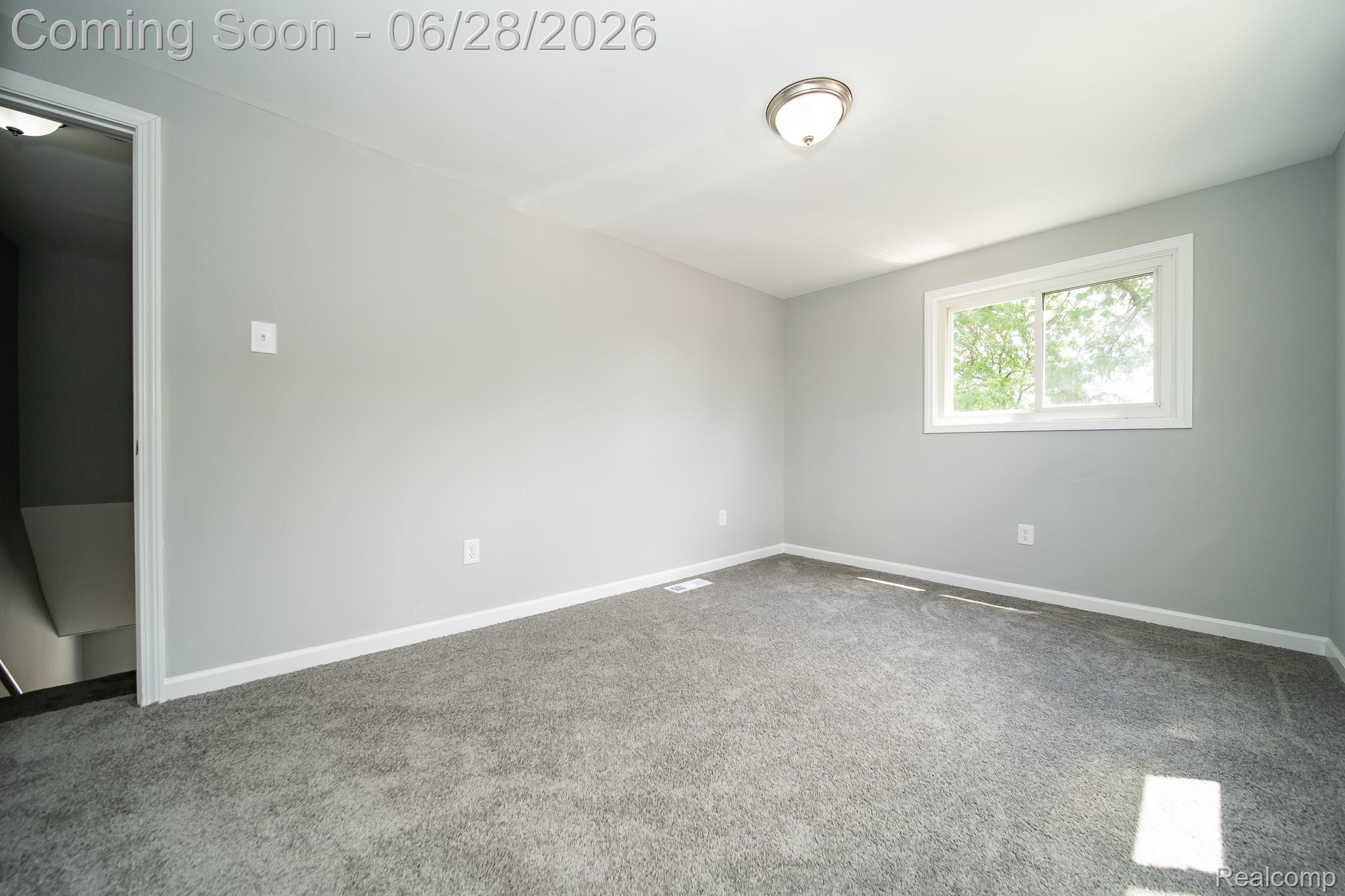 15646 Selwyn Road Southgate, MI 48195 - Photo 63 of 69 DDS04873.jpg