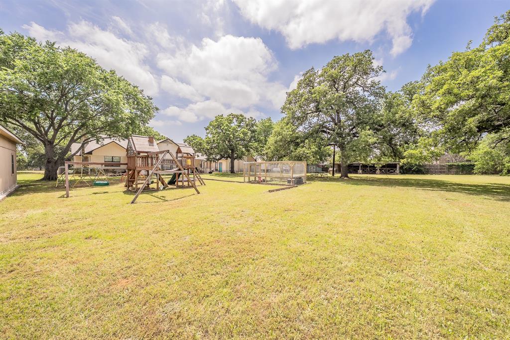 2313 Hickory Creek Road Denton, TX 76210 - Photo 31 of 37 Gallery Image 31