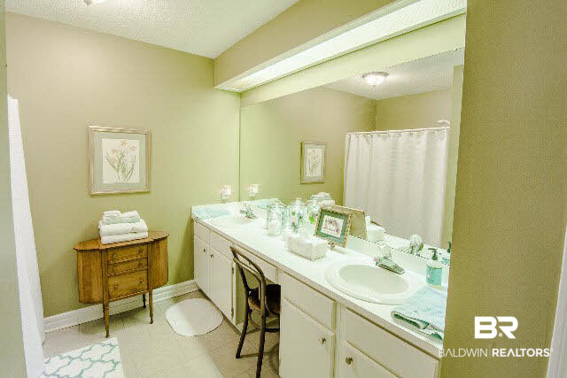 705 Olive Avenue Fairhope, AL 36532 - Photo 28 of 43 Plus Bonus Vanity Space