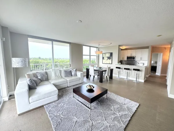 $3,000 | 700 East Boynton Beach Boulevard, Unit 612, Boynton Beach, FL 33435