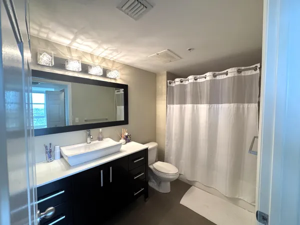 $3,000 | 700 East Boynton Beach Boulevard, Unit 612, Boynton Beach, FL 33435