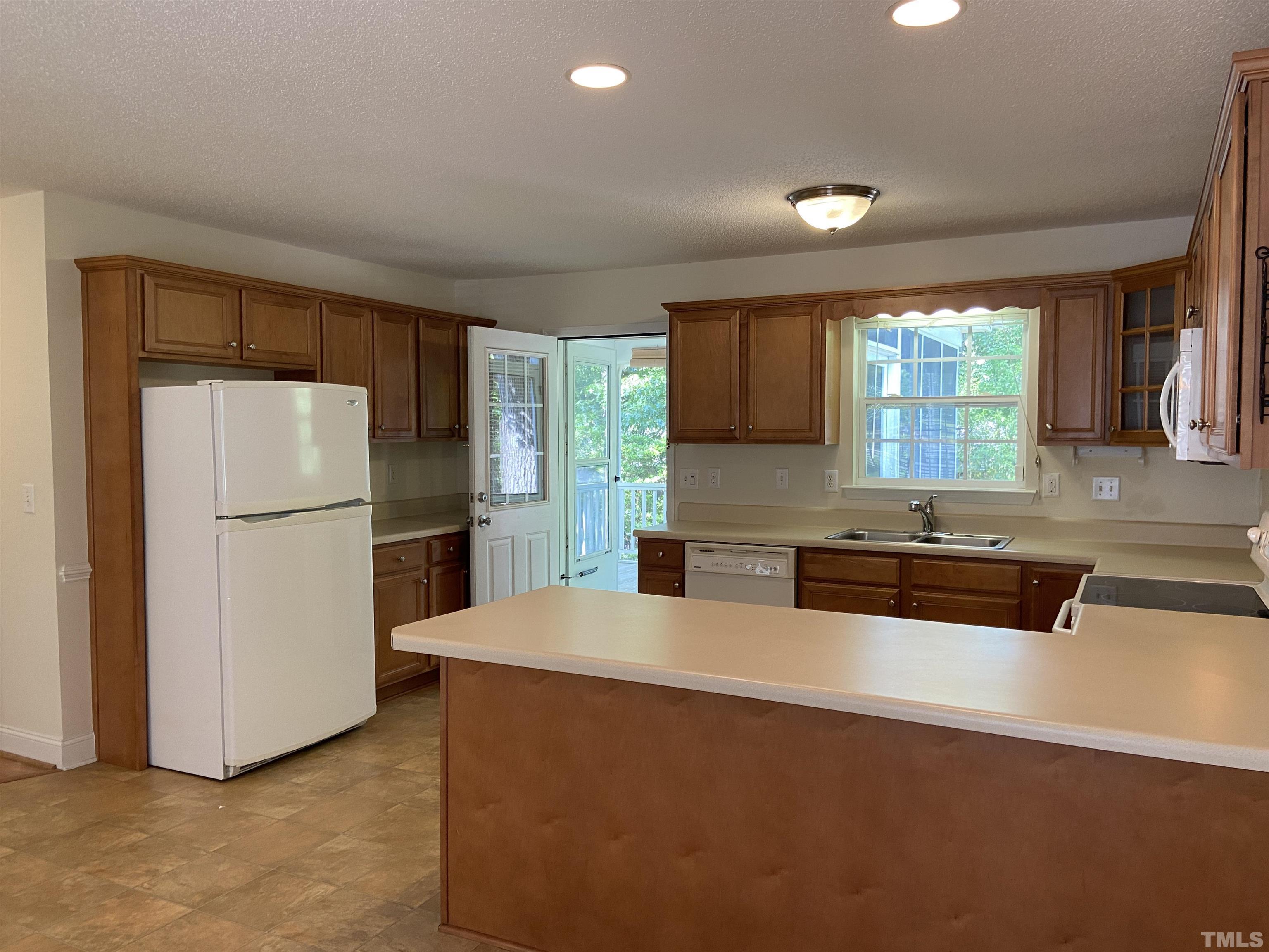 3128 Dixon Road Durham, NC 27707 - Photo 6 of 26 Gallery Image 6