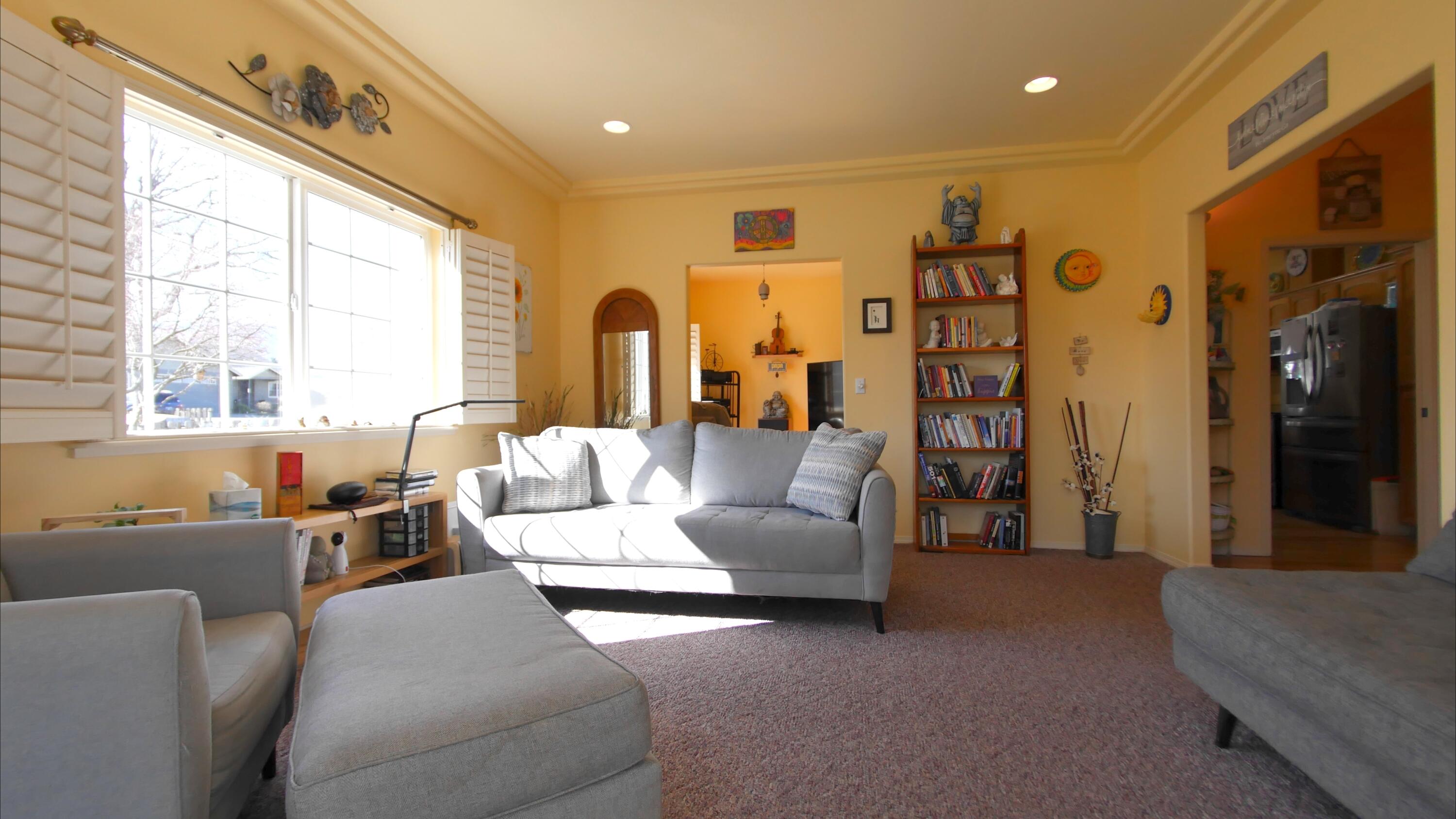 3800 Hilsinger Road Phoenix, OR 97535 - Photo 9 of 30 a living room with furniture and a large window