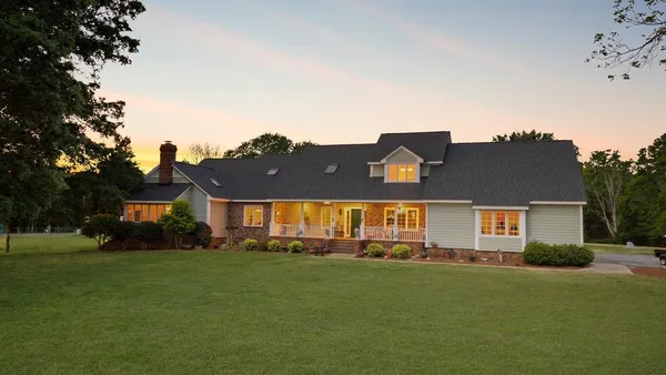 $1,295,000 | 212 Hammond Road, Greenwood, SC 29646
