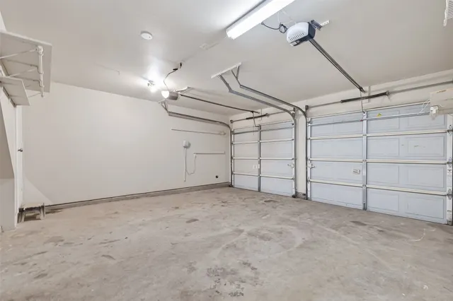 $2,050 | 2002 Foundary Drive, Katy, TX 77493