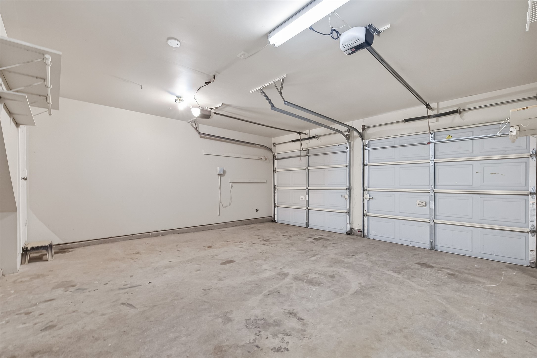 2002 Foundary Drive Katy, TX 77493 - Photo 17 of 20 a view of a garage