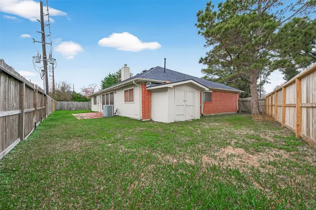 $2,050 | 2002 Foundary Drive, Katy, TX 77493