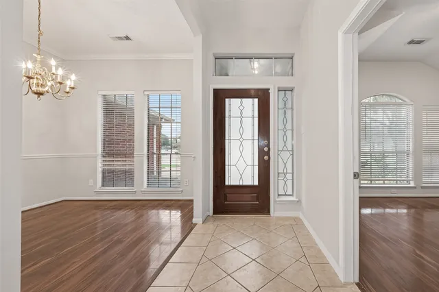 $2,050 | 2002 Foundary Drive, Katy, TX 77493