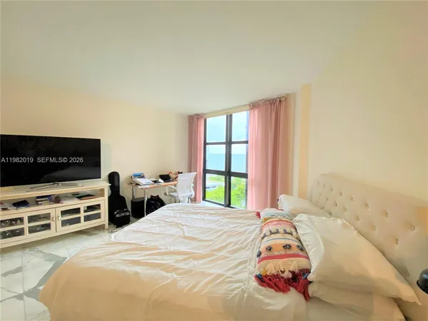 $10,000 | 1121 Crandon Boulevard, Unit F907, Key Biscayne, FL 33149