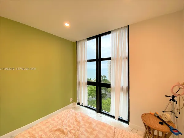 $10,000 | 1121 Crandon Boulevard, Unit F907, Key Biscayne, FL 33149