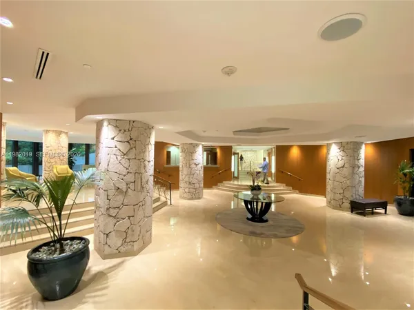$10,000 | 1121 Crandon Boulevard, Unit F907, Key Biscayne, FL 33149