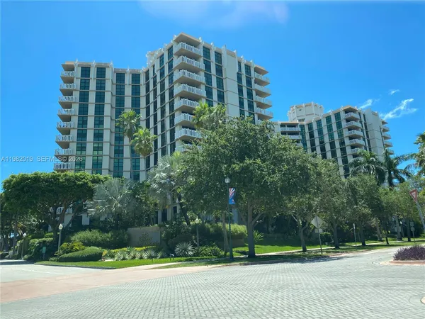 $10,000 | 1121 Crandon Boulevard, Unit F907, Key Biscayne, FL 33149