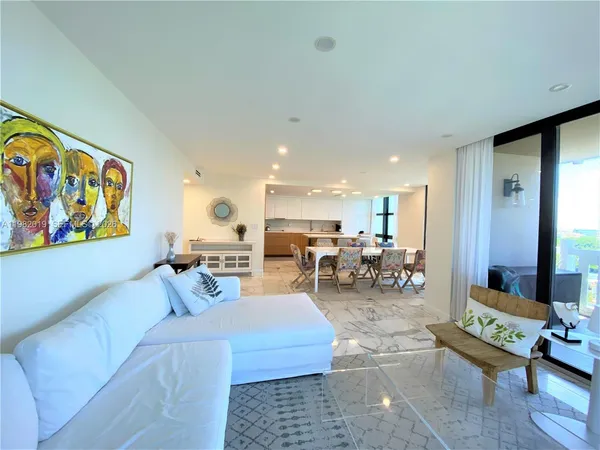 $10,000 | 1121 Crandon Boulevard, Unit F907, Key Biscayne, FL 33149