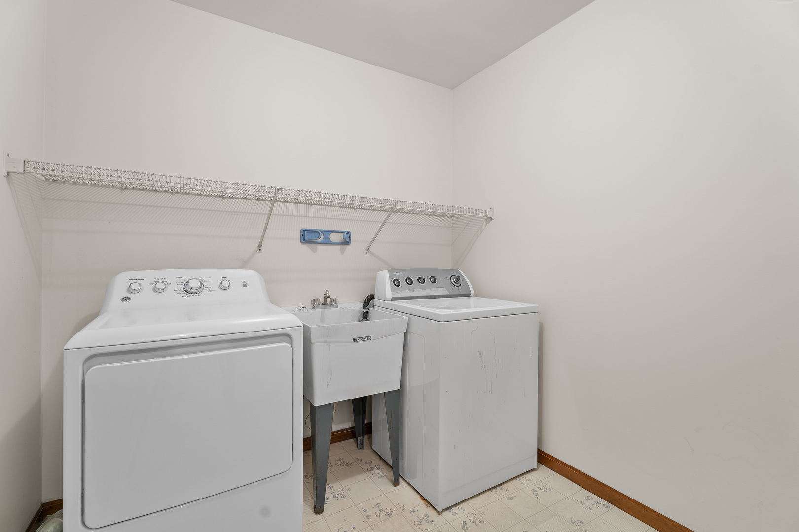 1914 Spring Dale Drive Spring Grove, IL 60081 - Photo 20 of 31