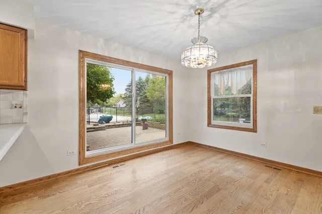 $459,900 | 1914 Spring Dale Drive, Spring Grove, IL 60081