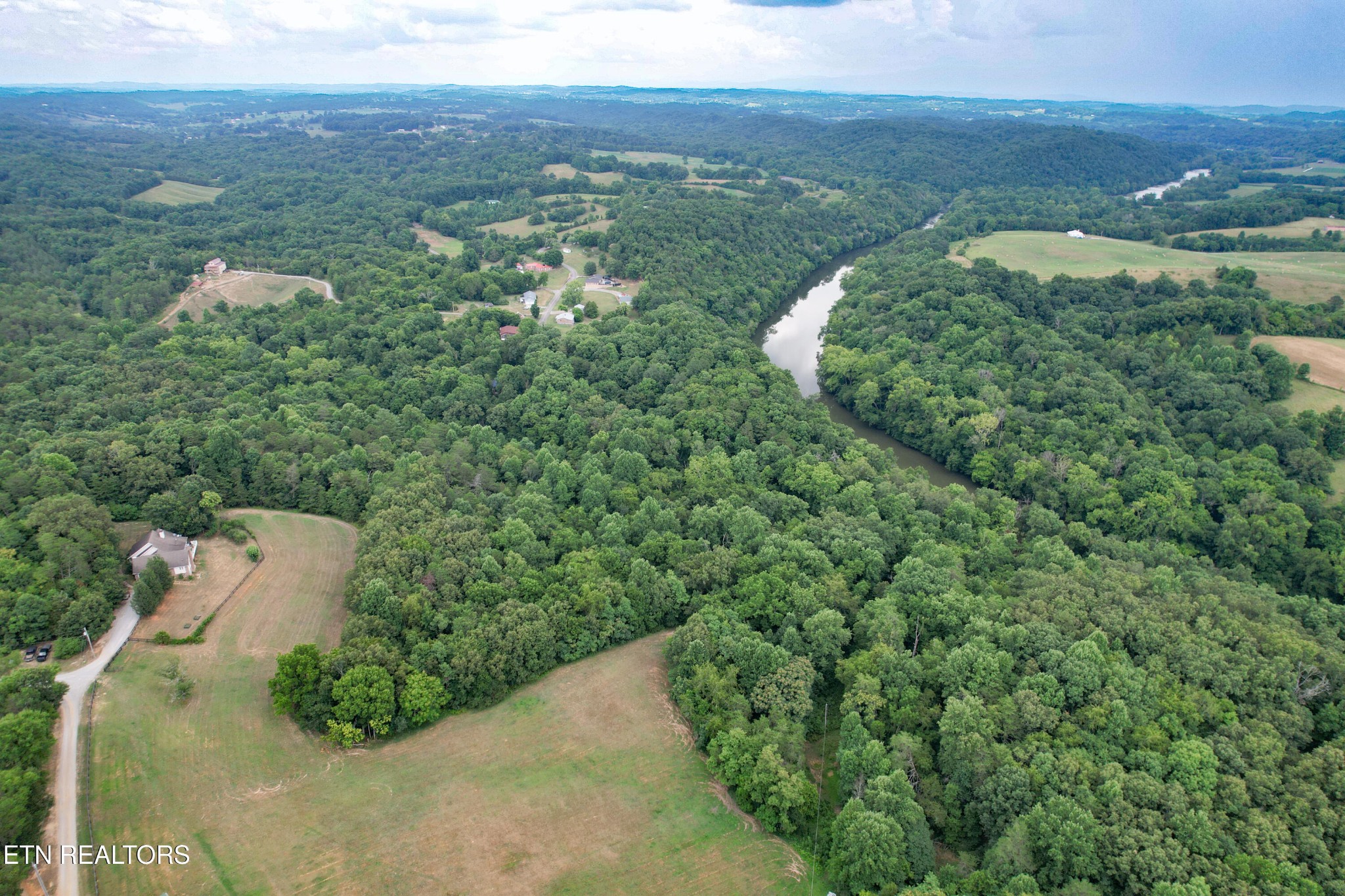 12 Pates Hill Road Mosheim, TN 37818 - Photo 2 of 14