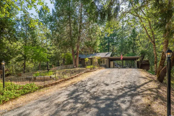 $519,000 | 475 Penny Lane, Grants Pass, OR 97527