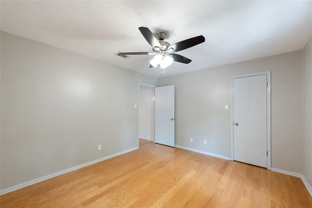 $650,000 | 2824 South Logrun Circle, The Woodlands, TX 77380