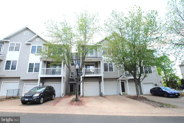 $2,650 | 12823 Fair Briar Lane, Fairfax, VA 22033